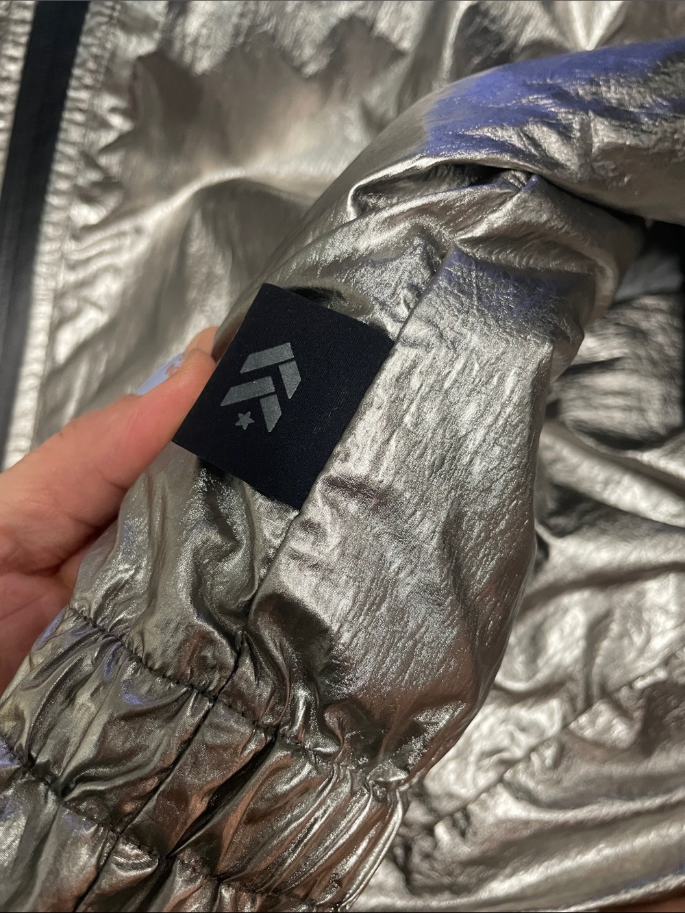 Lululemon* Barrys stronger as one Metallic Silver hooded Windbreaker coat - Picture 7 of 13